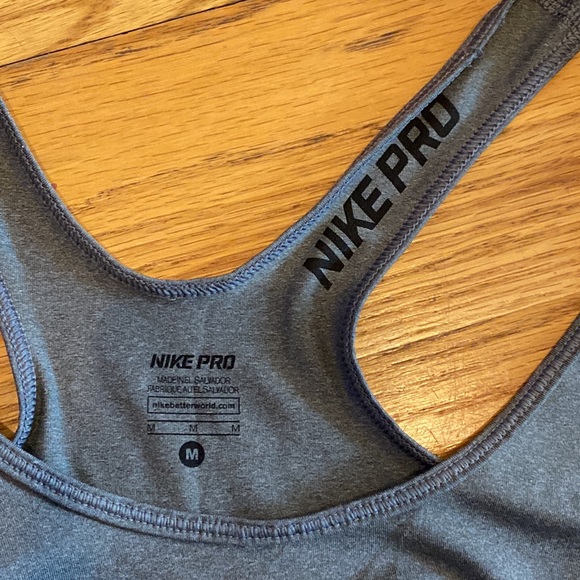 Nike Dri-fit pro tank - Picture 4 of 5